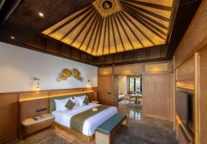 Sumitra Luxury Villas & Resort by Pramana客房内的一张或多张床位