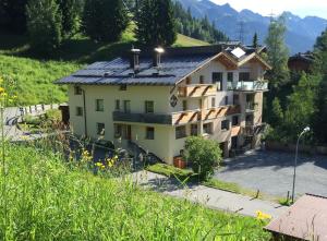 Gallery image of Osthang - Appartements in Sankt Anton am Arlberg