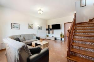 Telewizja i/lub zestaw kina domowego w obiekcie Bonita Casa Arianny con Piscina