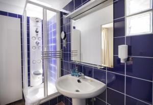 A bathroom at Peñas Blancas