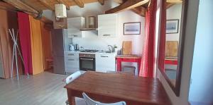 Dapur atau dapur kecil di La Terrazza in collina +8 gambar