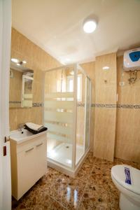 Koupelna v ubytování JUST To SLEEP 2 BEDROOMS APARTMENTS