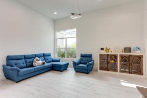 Fotografie z fotogalerie ubytování Private Pool and Spa Luxe Palm Beach Gardens Home v destinaci Palm Beach Gardens