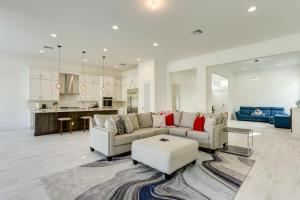 Fotografie z fotogalerie ubytování Private Pool and Spa Luxe Palm Beach Gardens Home v destinaci Palm Beach Gardens