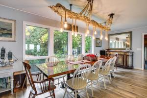 Φωτογραφία από το άλμπουμ του Spacious Waterfront Retreat Near UW-Green Bay σε Γκριν Μπέι