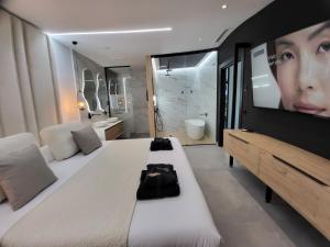 Postel nebo postele na pokoji v ubytování suites home ruidera