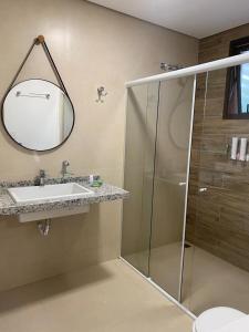 Ένα μπάνιο στο Capivari Ecoresort Residence
