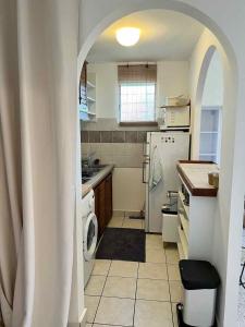 Photo de la galerie de l'établissement Appartement 'Kribi' proche plage de Boucan Canot, à Saint-Gilles les Bains