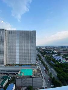 Πισίνα στο ή κοντά στο Breeze Residences 26th floor +18 φωτογραφίες