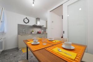 Kuchyň nebo kuchyňský kout v ubytování Casa Marlò Centro Storico