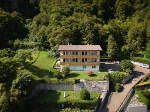 an aerial view of a house in the mountains at Contra' Contarini in Campolongo Sul Brenta
