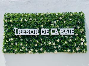 Certificat, premi, rètol o un altre document de Sublime Villa Piscine - Trésor de la Baie