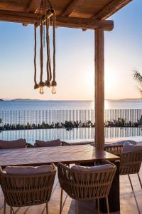 Gallery image of Seafront Athens Riviera Lagonisi Villa in Lagonissi