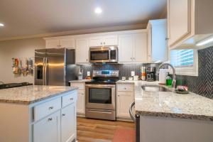 Kuchyň nebo kuchyňský kout v ubytování Par-Tee Haus II