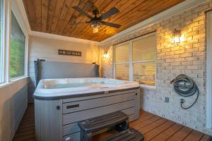 Koupelna v ubytování Par-Tee Haus II + 35 fotografií