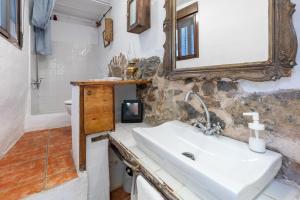 Photo de la galerie de l'établissement EL SECADERO, à Alcudia de Veo 29 autres photos