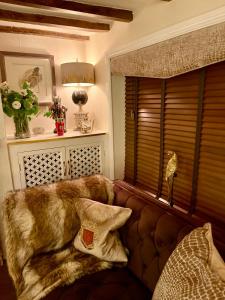 Cosy Cottage Central Bawtry - 2 Bedroom - High End Furnishings的休息区
