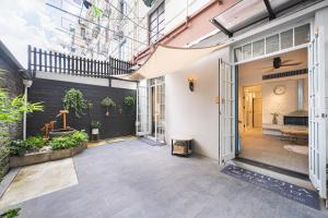 上海上海隐市网红庭院民宿的相册照片