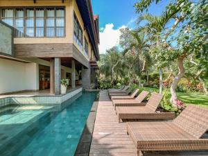 Bazén v ubytování Sarin Ubud Suites by Pramana Villas nebo v jeho okolí