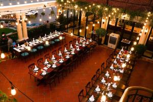 Restaurace v ubytování Hotel Majestic Saigon