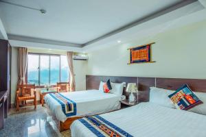 Ένα ή περισσότερα κρεβάτια σε δωμάτιο στο Spring hotel +24 φωτογραφίες