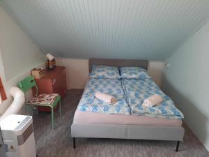 Postel nebo postele na pokoji v ubytování Karos Vintage House