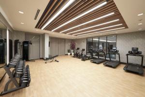 Fitness centrum a/nebo fitness zařízení v ubytování Bloom Mississauga, Tapestry Collection By Hilton