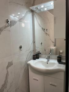 Ένα μπάνιο στο Apartment MIVA +16 φωτογραφίες