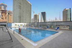 Bazén v ubytování Executive Bay - 1BR Apartment - Allsopp&Allsopp nebo v jeho okolí