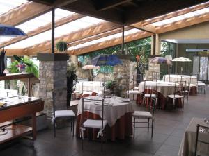 A restaurant or other place to eat at Crapa Licca