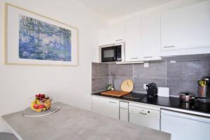 Kuhinja oz. manjša kuhinja v nastanitvi Casa del mare - magnifique appartement vue mer