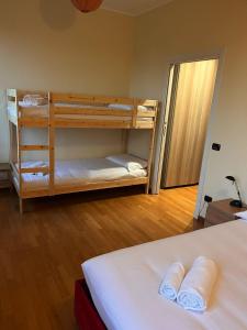 Ένα ή περισσότερα κρεβάτια σε δωμάτιο στο Cozy Nest