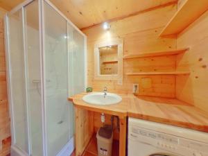 a bathroom with a sink and a shower at Chalet Hauteluce, 3 pièces, 8 personnes - FR-1-594-63 in Hauteluce