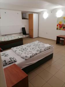 Postel nebo postele na pokoji v ubytování Apartment Karlovy Vary