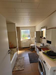 Kuchyň nebo kuchyňský kout v ubytování Ferienwohnung Halle