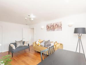 Gallery image of Pass the Keys Large Family Getaway in Leeds