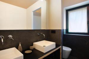 Koupelna v ubytování Valgrisa Mountain Lodges 1