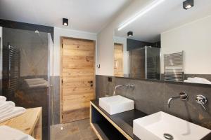 Koupelna v ubytování Valgrisa Mountain Lodges 2