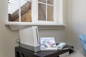 Fotografie z fotogalerie ubytování Fifth Avenue Retreat: Dog Friendly Frisco Townhome v destinaci Frisco