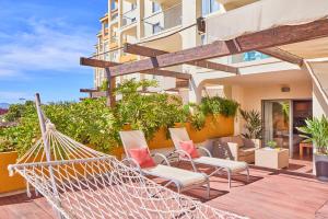 A balcony or terrace at Zafiro Tropic