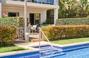 Bazén v ubytování Zafiro Palace Alcudia nebo v jeho okolí