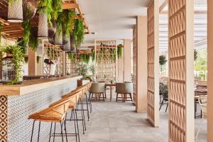 Reštaurácia alebo iné gastronomické zariadenie v ubytovaní Zafiro Palace Andratx