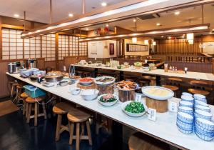 Reštaurácia alebo iné gastronomické zariadenie v ubytovaní Daiwa Roynet Hotel Kobe Sannomiya