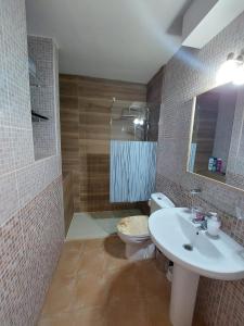 Łazienka w obiekcie Casa DamiAnna - Pool - WiFi - FuerteventuraBay