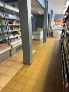 Supermarket nebo jiné obchody v  prázdninového domu nebo okolí
