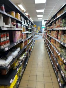 Supermarket nebo jiné obchody v  prázdninového domu nebo okolí