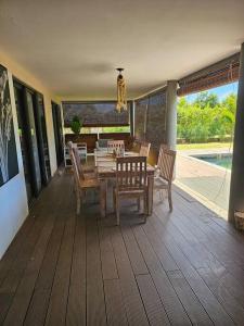 Μπαλκόνι ή βεράντα στο Private Secured 4 Bedroom Villa