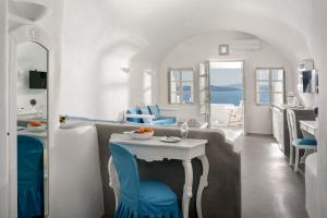 Gallery image of Thirea Suites in Oia