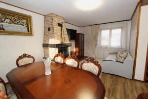 Posezení v ubytování Котедж "Валерія"