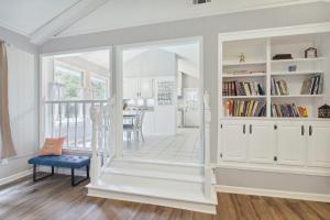 Gallery image of Natures Care Home with Pond, 16 Mi to Memphis! in Olive Branch